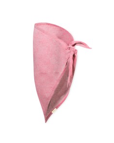 Triangular scarf made of... 2